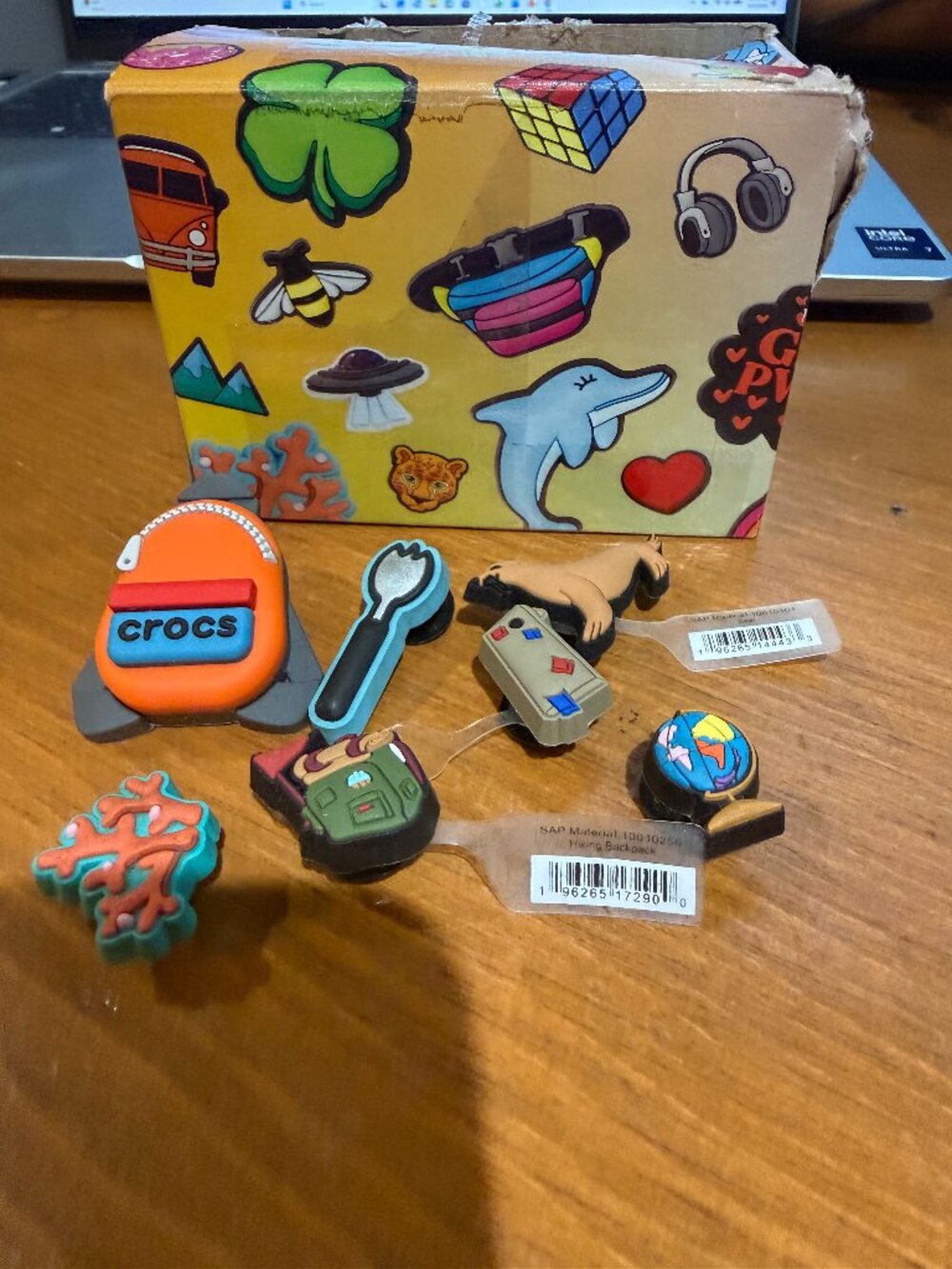 Authentic Crob Jib Itz box included